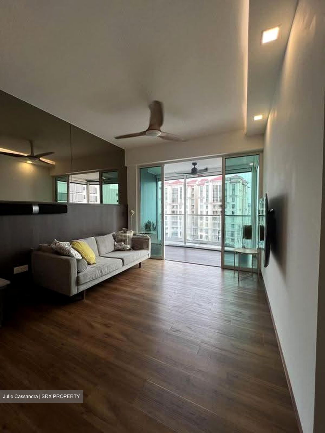 1 Canberra (D27), Condominium #619445821